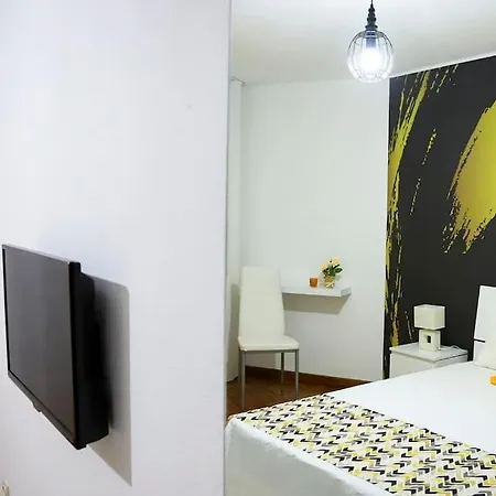 Downtown 5min Marina + 2 Bedroom + Parking