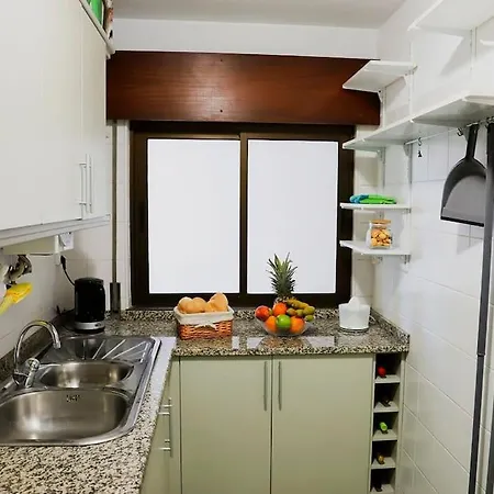 Downtown 5min Marina + 2 Bedroom + Parking