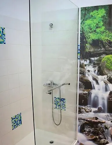 Downtown 5min Marina + 2 Bedroom + Parking *