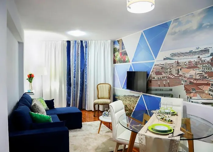 Downtown 5min Marina + 2 Bedroom + Parking Funchal (Madeira)