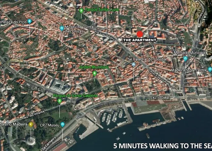 Downtown 5min Marina + 2 Bedroom + Parking * Funchal (Madeira)