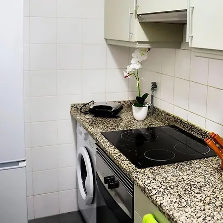 Downtown 5min Marina + 2 Bedroom + Parking