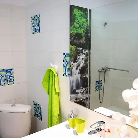 Downtown 5min Marina + 2 Bedroom + Parking *