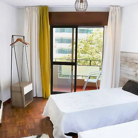 Downtown 5min Marina + 2 Bedroom + Parking *